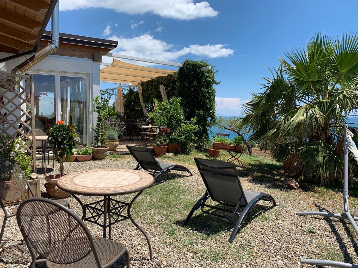 روكا إمبريل B&B Villa Sveva المظهر الخارجي الصورة